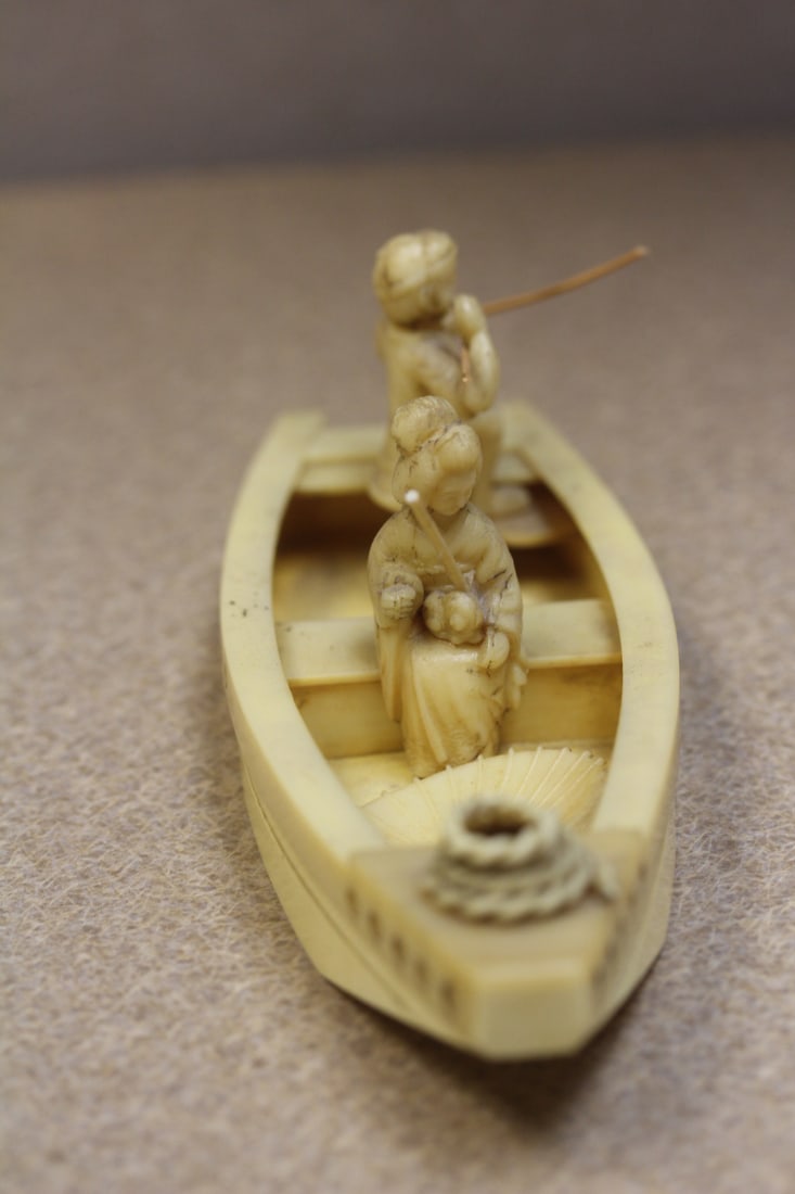 Antique/Vintage Japanese Celluloid Boat - 5
