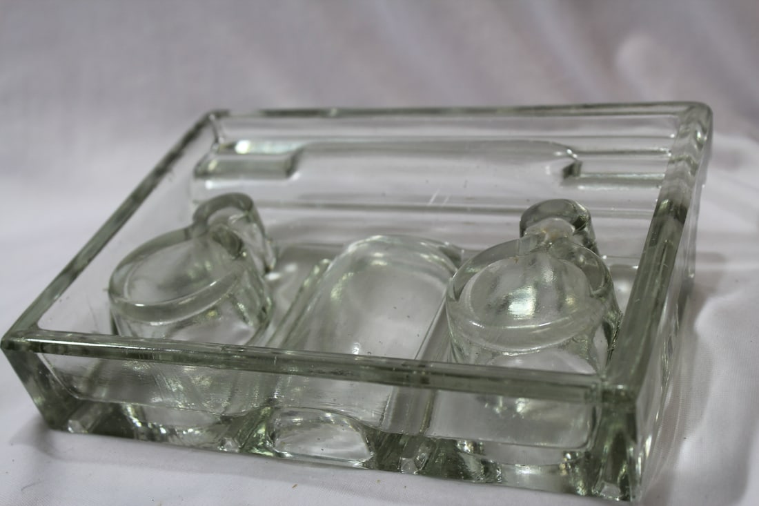 A Glass Desk Set? - 4