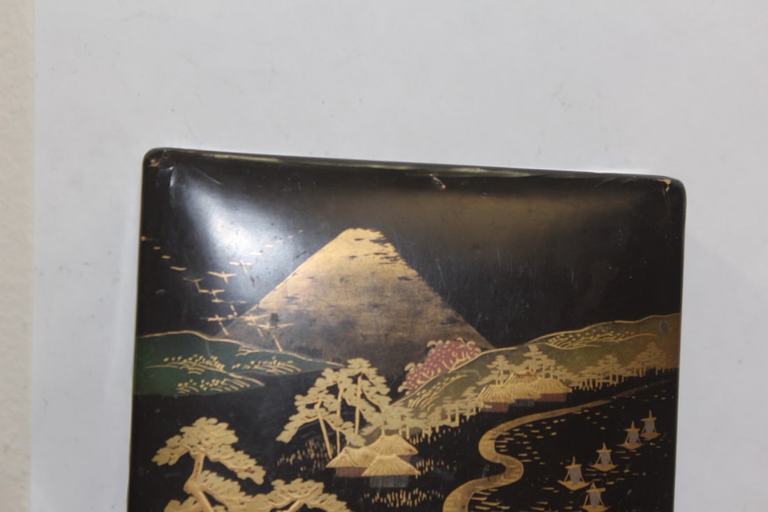 A Japanese Paper Mache Box - 2