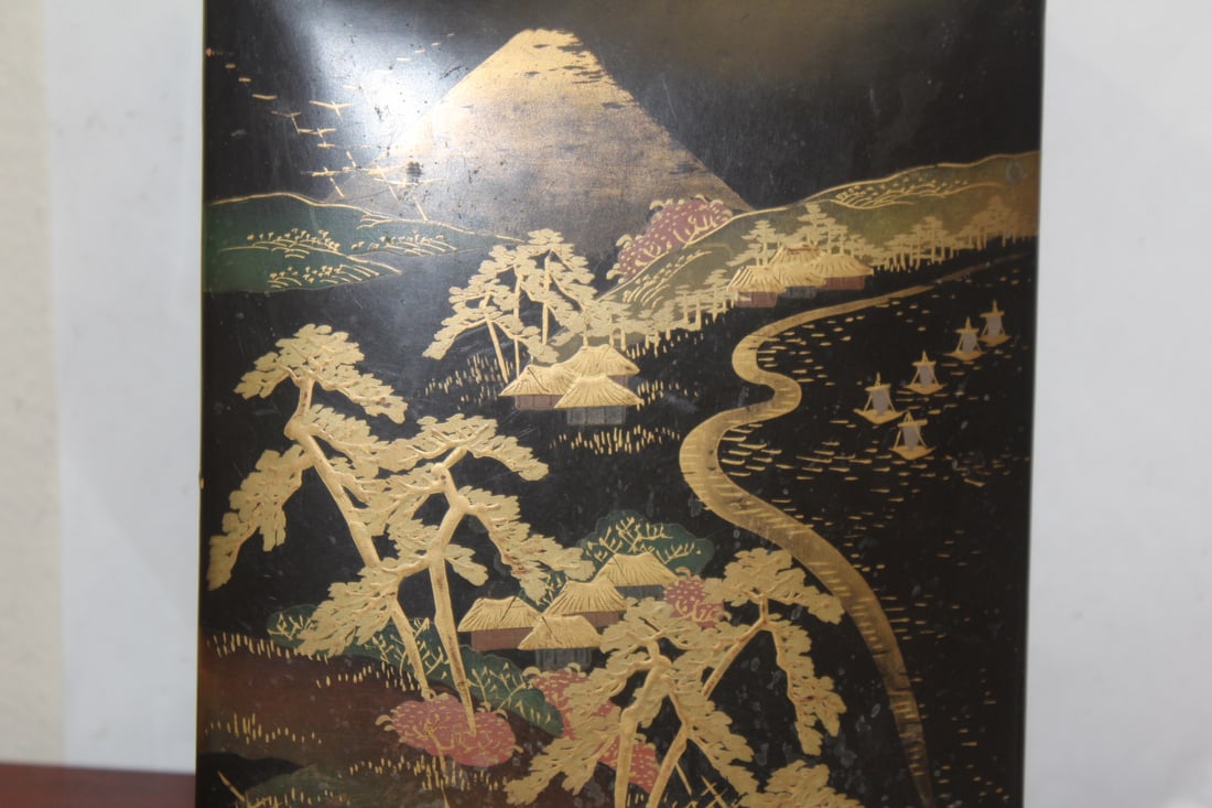 A Japanese Paper Mache Box - 3