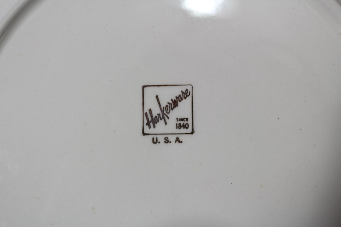 A Pair of Currier and Ives Plates - 4
