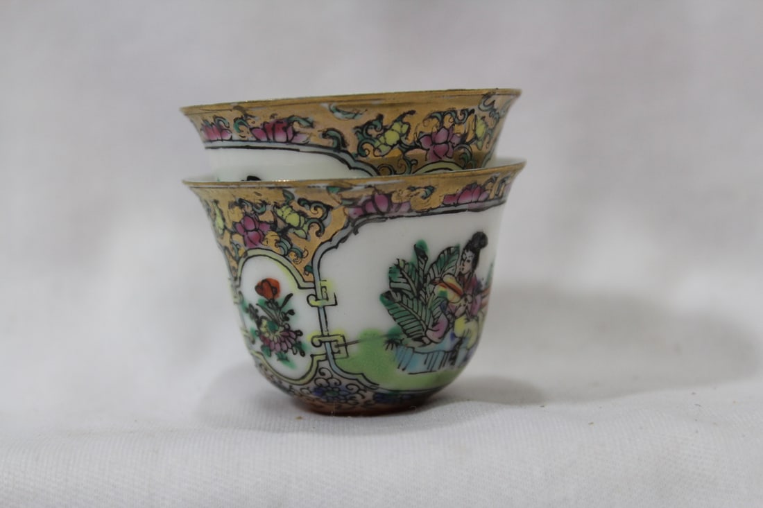 Lot of 2 Small Chinese Wine Cups - 4