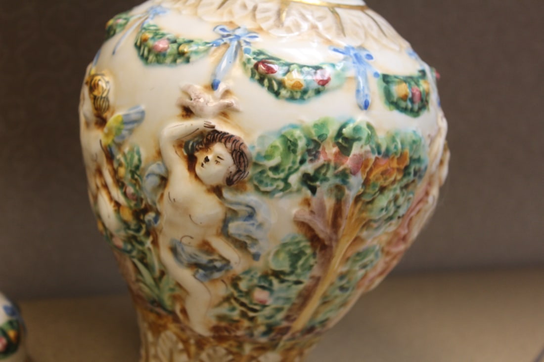 Capodimonte Jar with Lid - 5