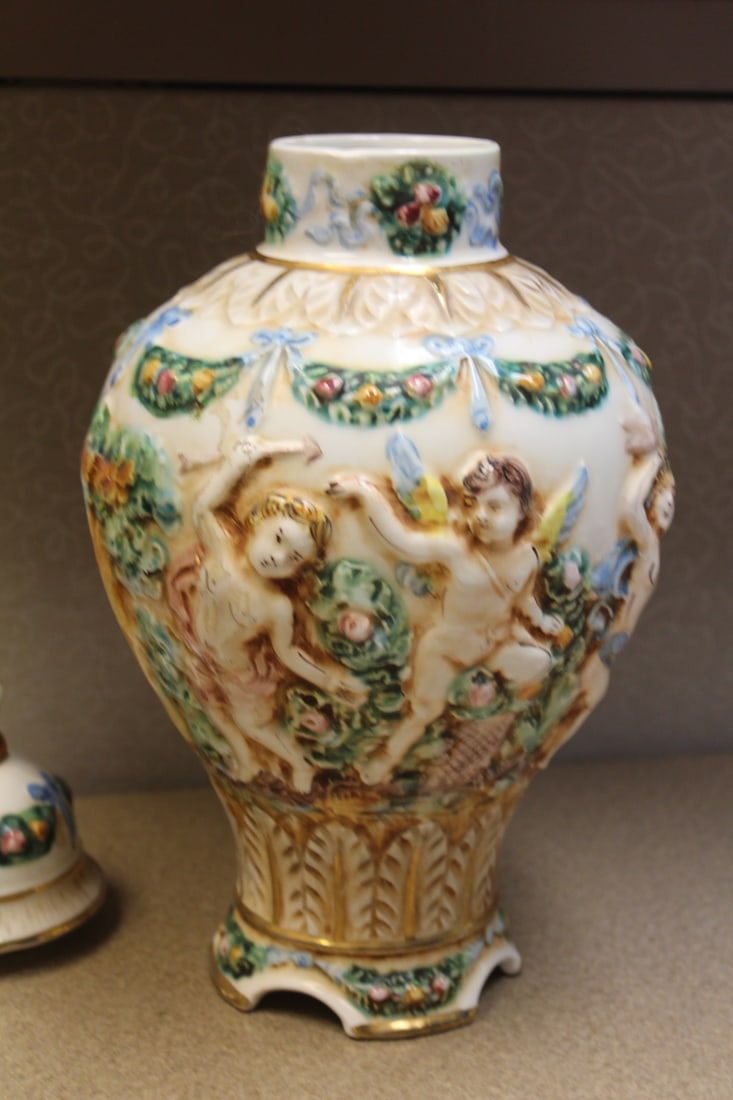 Capodimonte Jar with Lid - 6