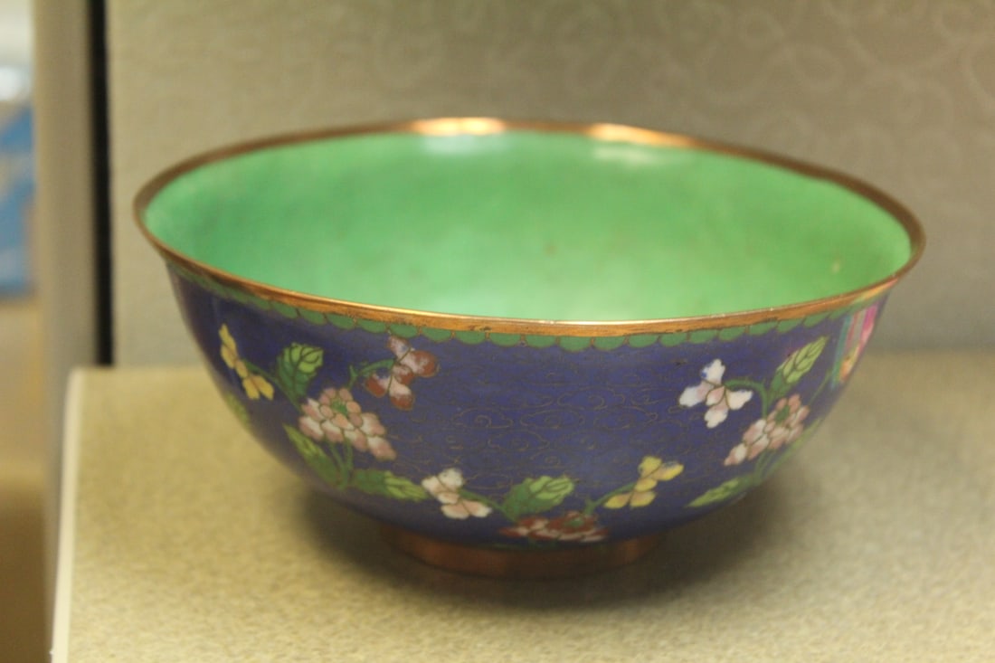 Antique Chinese Cloisonne Bowl - 4