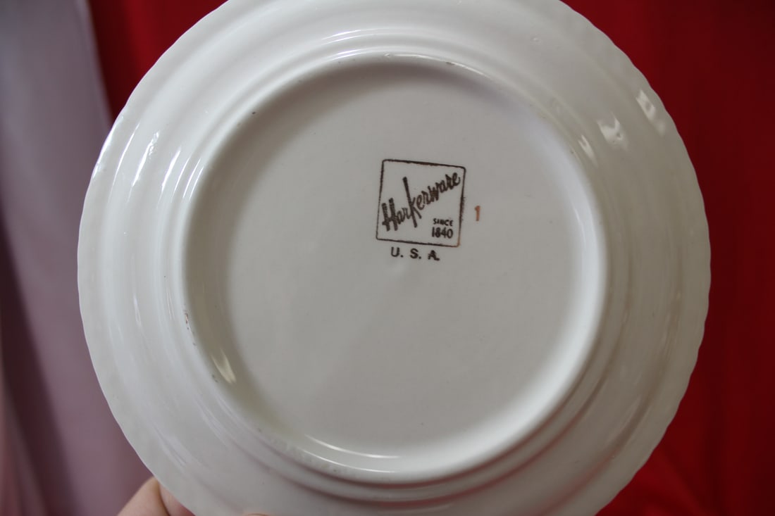 A Set of 3 Currie And Ives Bread Plate - 3