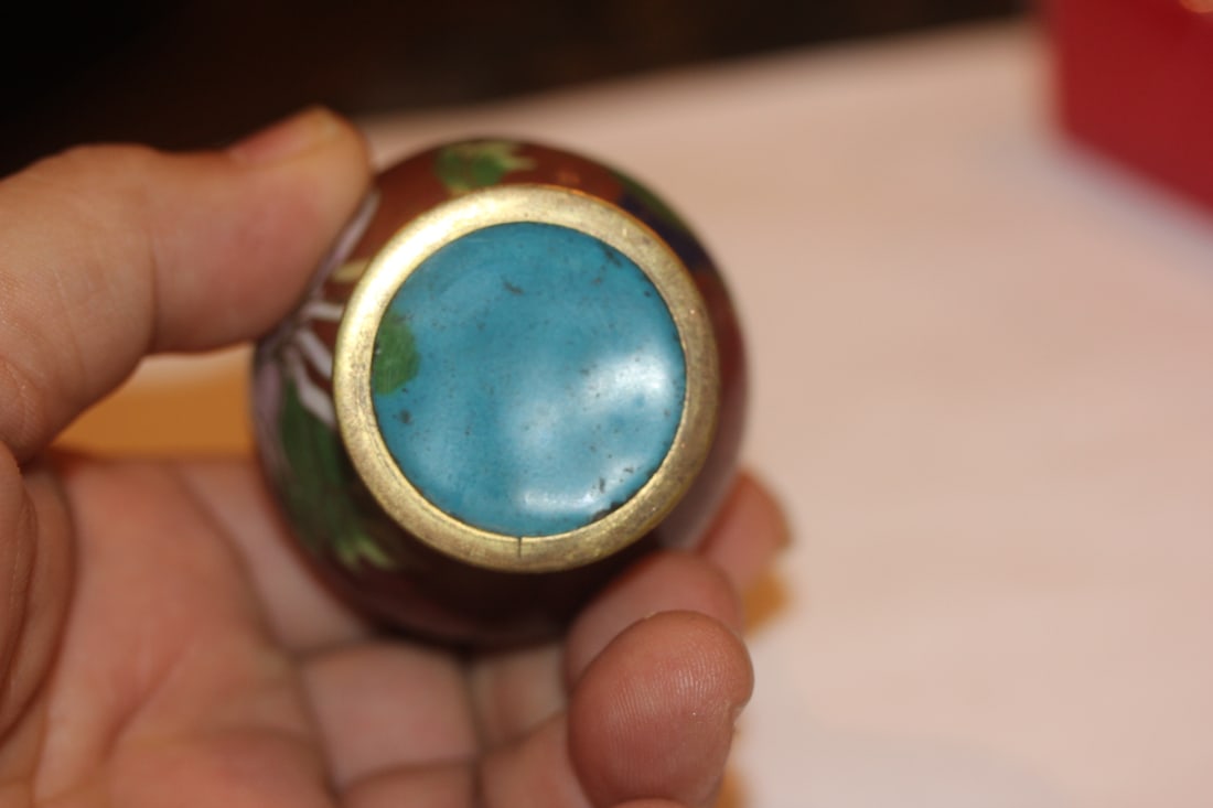 Antique Chinese Cloisonne Small Vase - 5