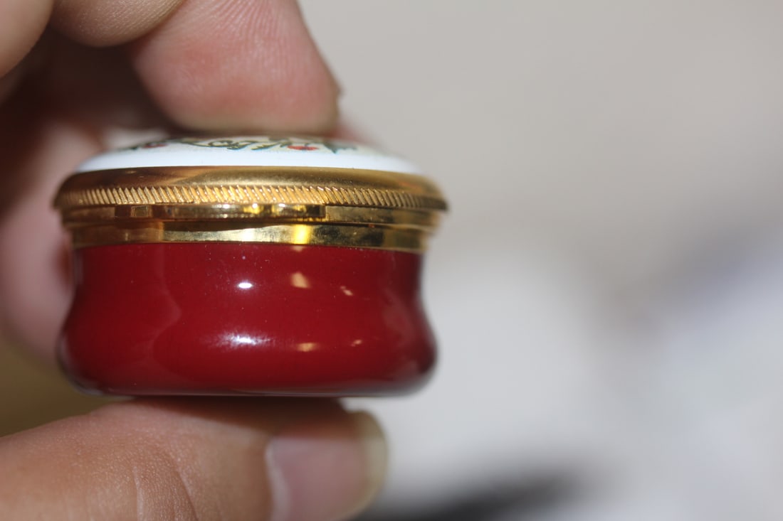 Alastor Cardinal Enamel Trinket Box - 3