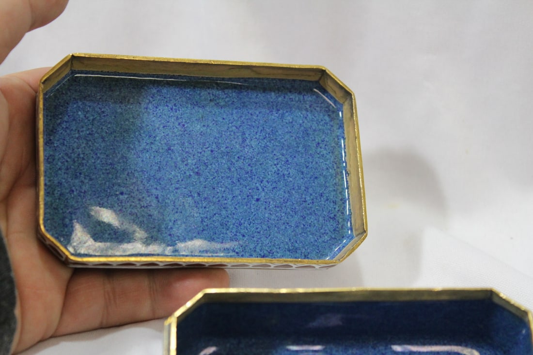 A Well Made Heavy Cloisonne Box - 7