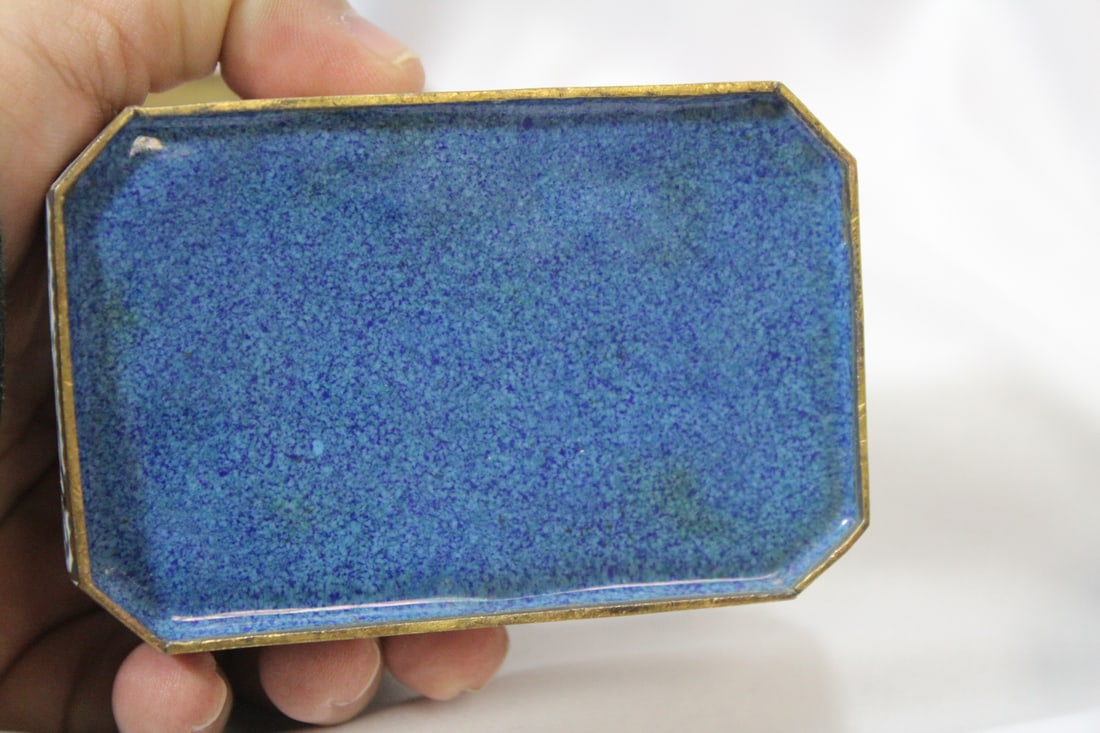 A Well Made Heavy Cloisonne Box - 8