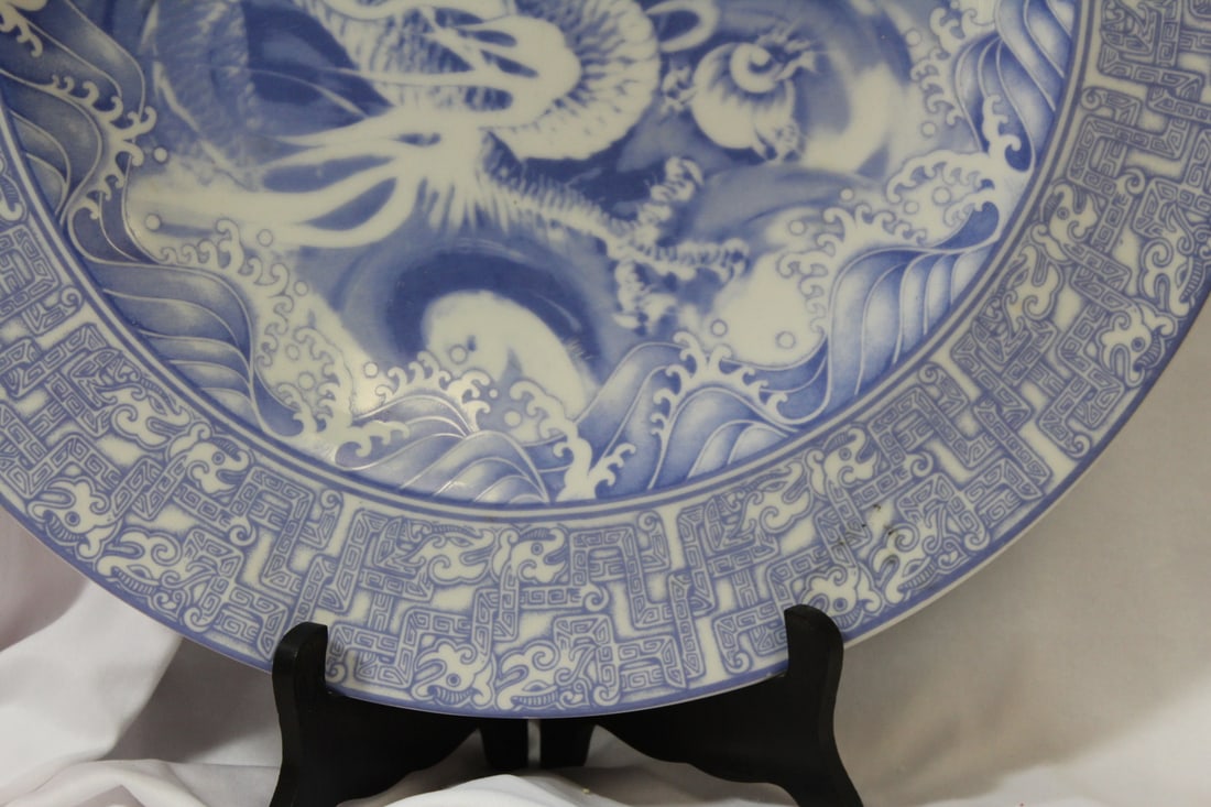 A Nice Chinese Blue and White Porcelain Charger - 5