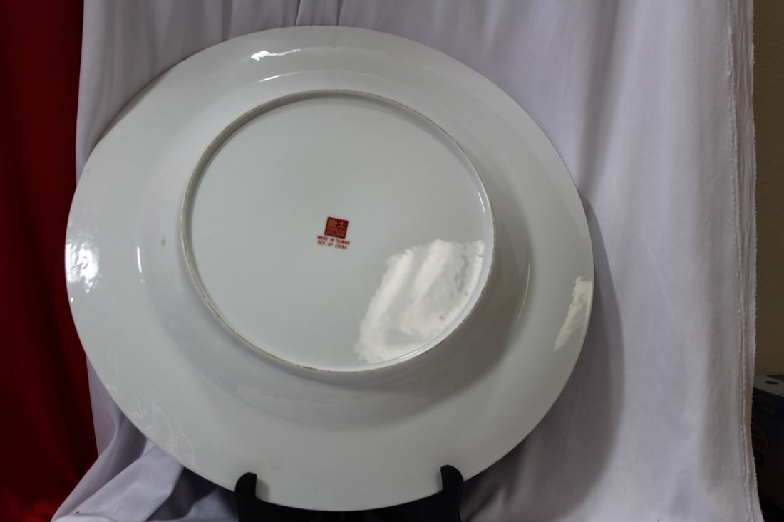 A Nice Chinese Blue and White Porcelain Charger - 7