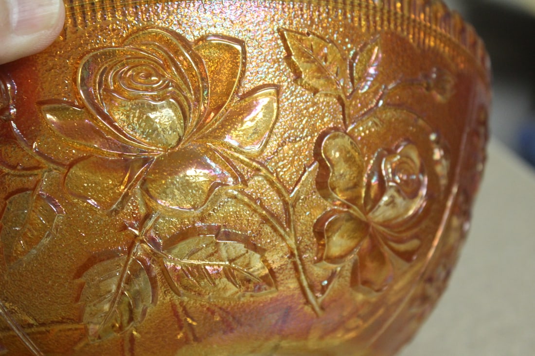 Large Carnival Glass Bowl - 5