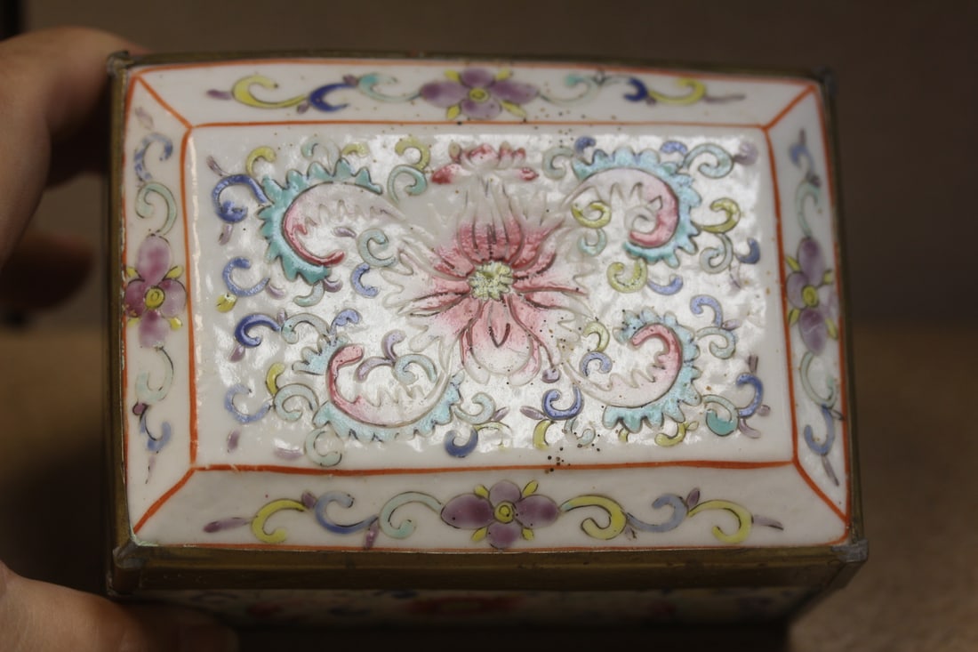 Antique Chinese Porcelain and Brass Mox - 2