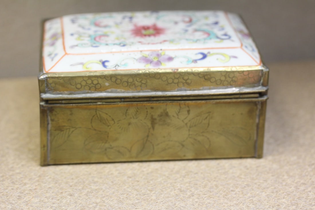 Antique Chinese Porcelain and Brass Mox - 6