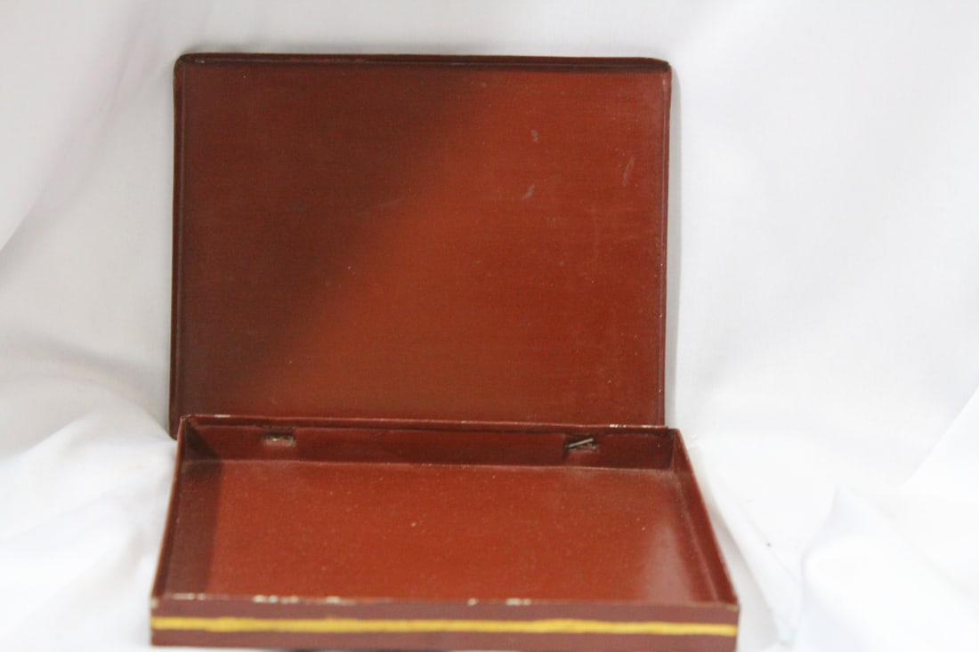 A Vintage Tin Cigarette Box - 2