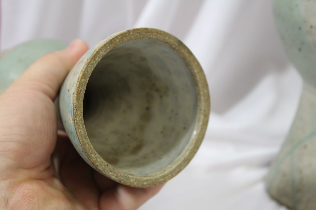 A Pair of Pottery Cups - 5