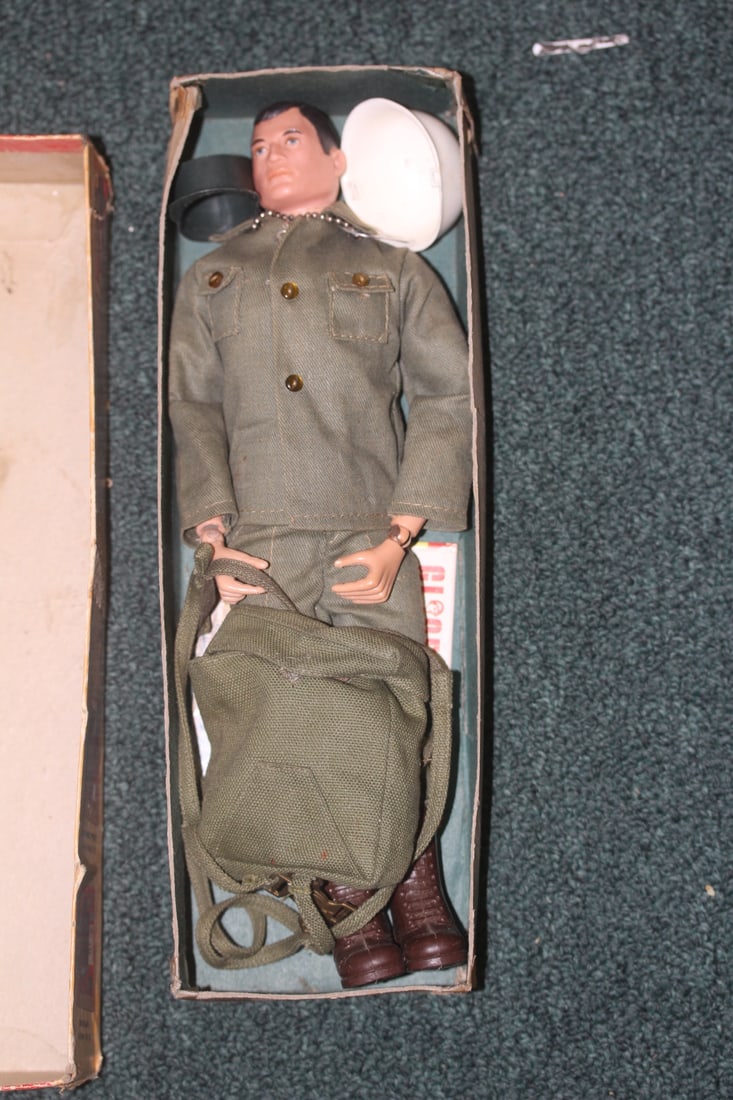 Vintage 1964 G.I.Joe Action Figure - 3