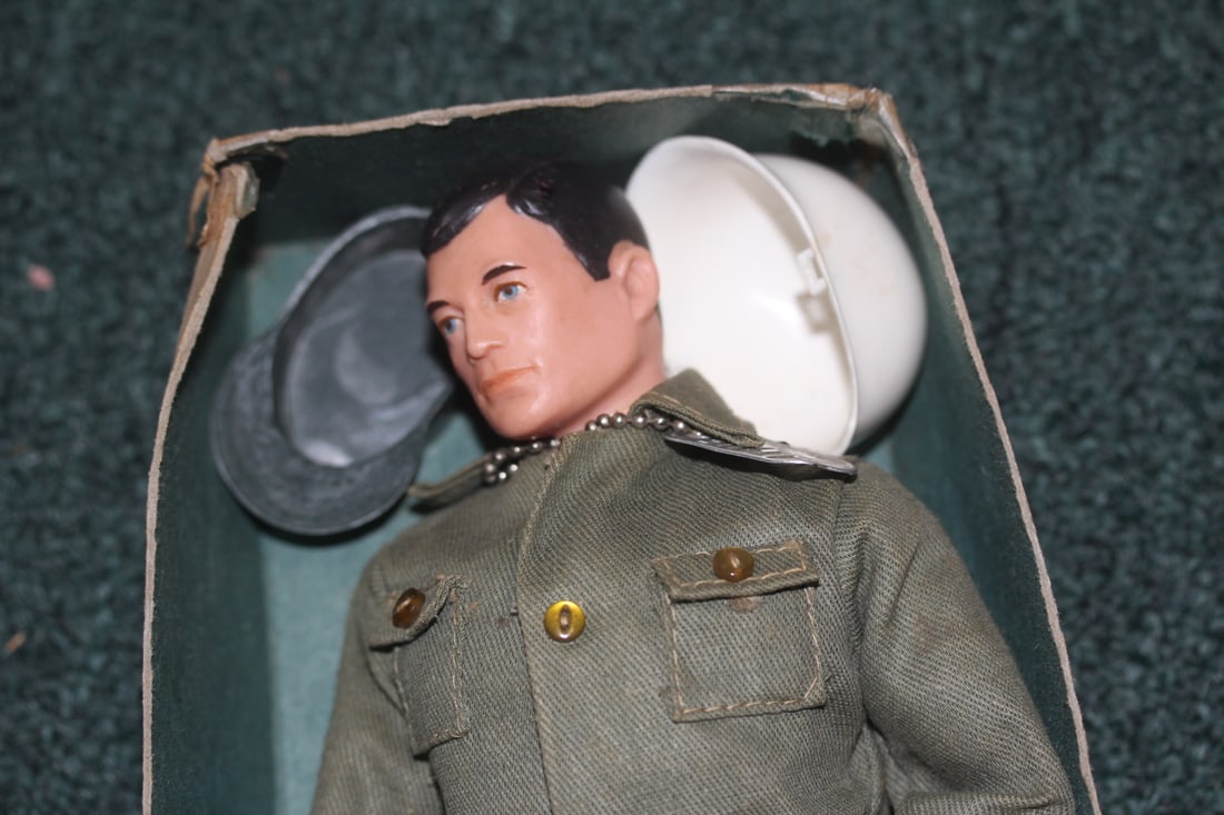 Vintage 1964 G.I.Joe Action Figure - 7