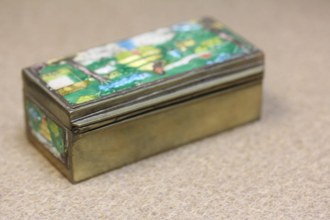 Antique Chinese Trinket Box - 7
