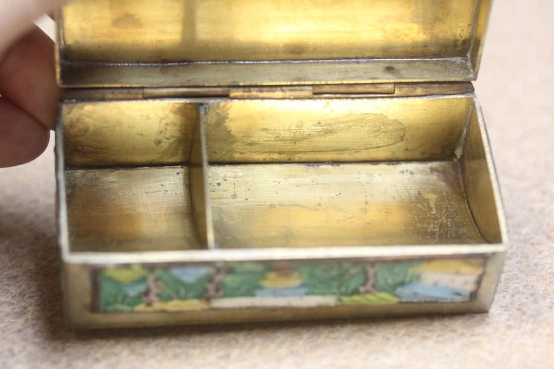 Antique Chinese Trinket Box - 8