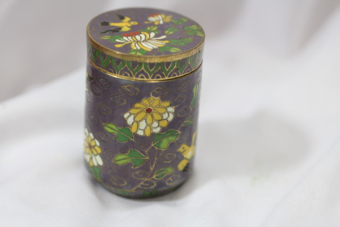 A Chinese Cloisonne Cylinder Trinket Box - 3