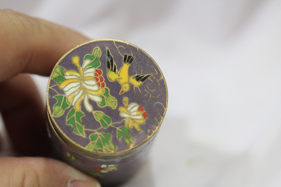 A Chinese Cloisonne Cylinder Trinket Box - 5