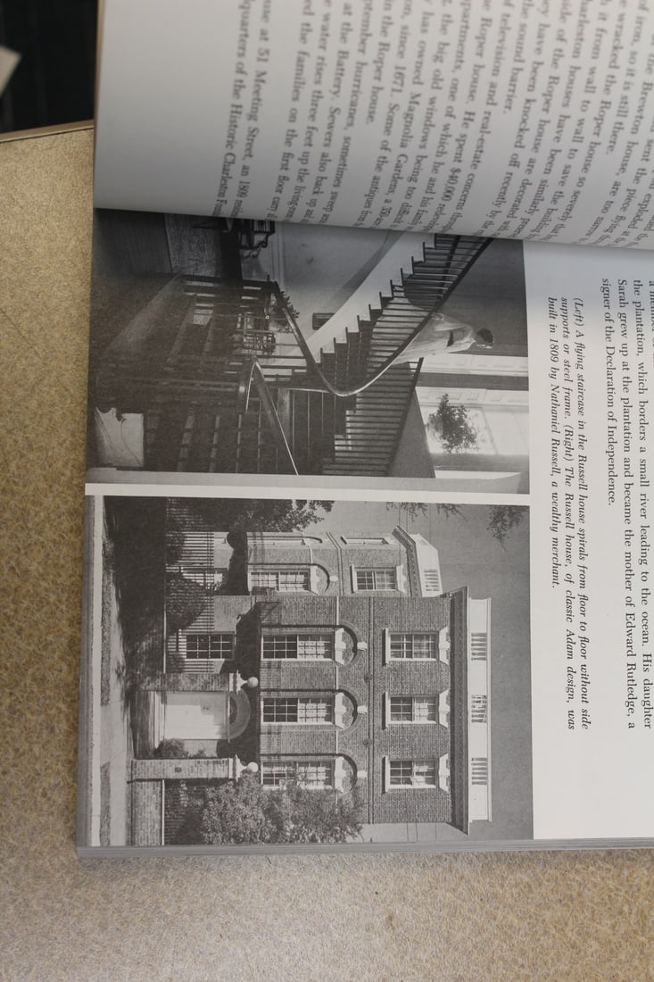 Softcover Book: Great American Mansions - 4