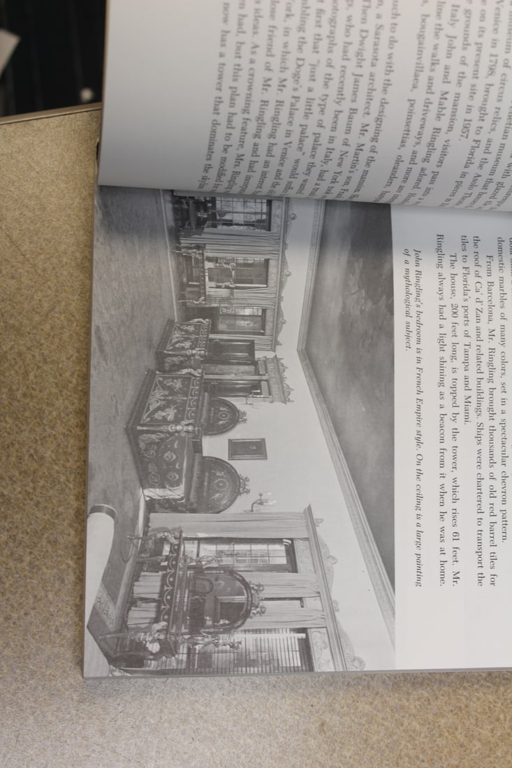 Softcover Book: Great American Mansions - 5