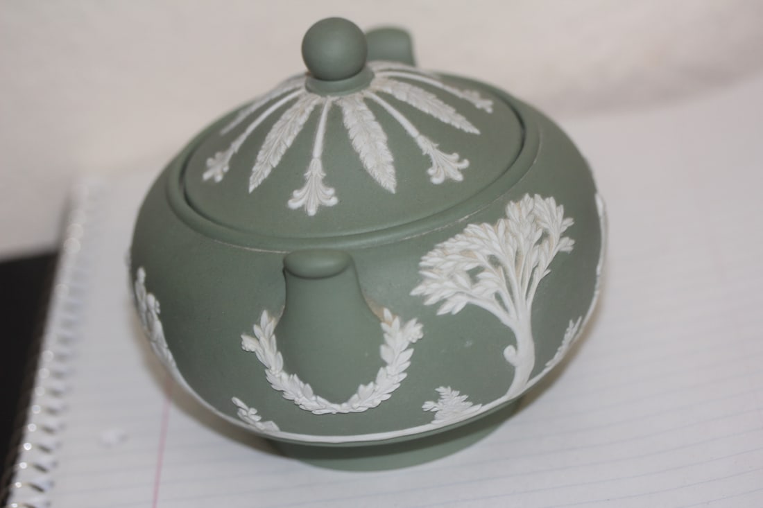 Wedgwood Jasperware Sugar Container - 5
