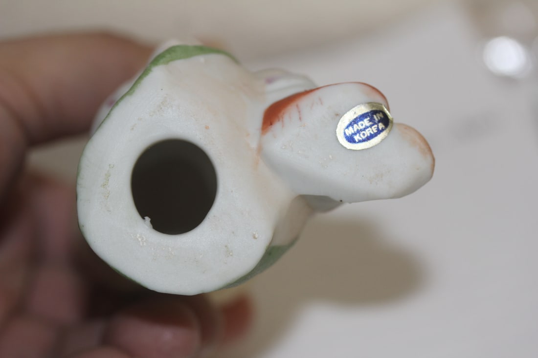 Small Japanese Ceramic Figurine - 2