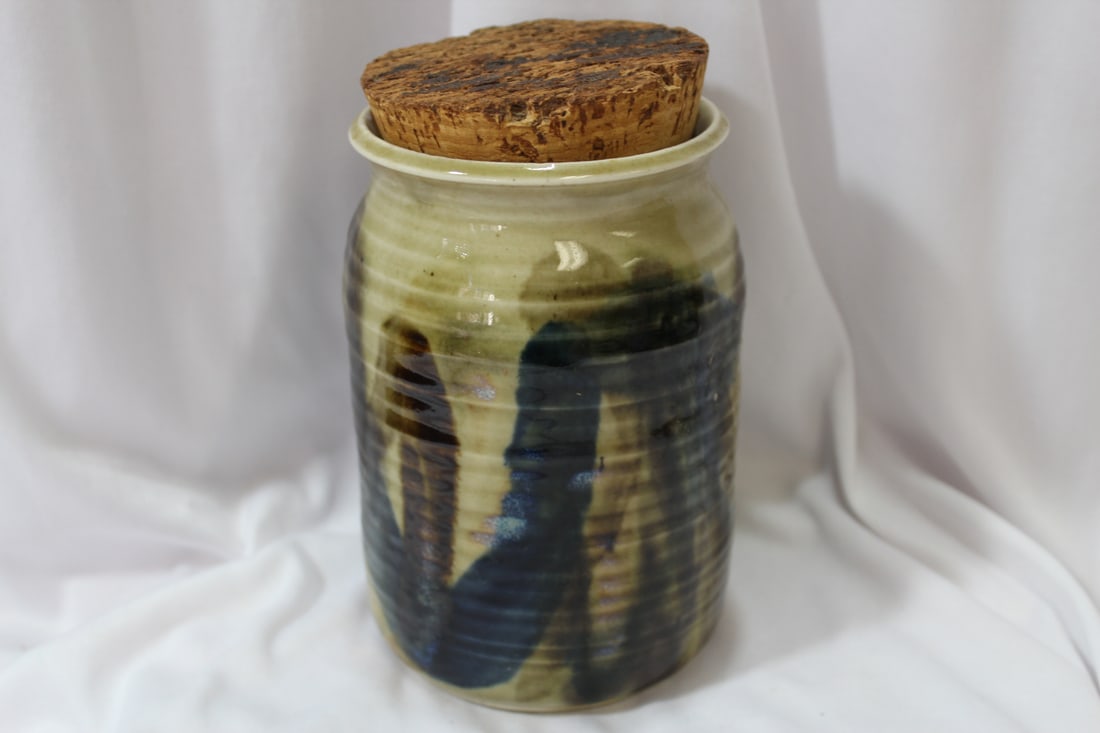 A Signed Wellman Pottery: ceramic only: 6 3/8" tall
