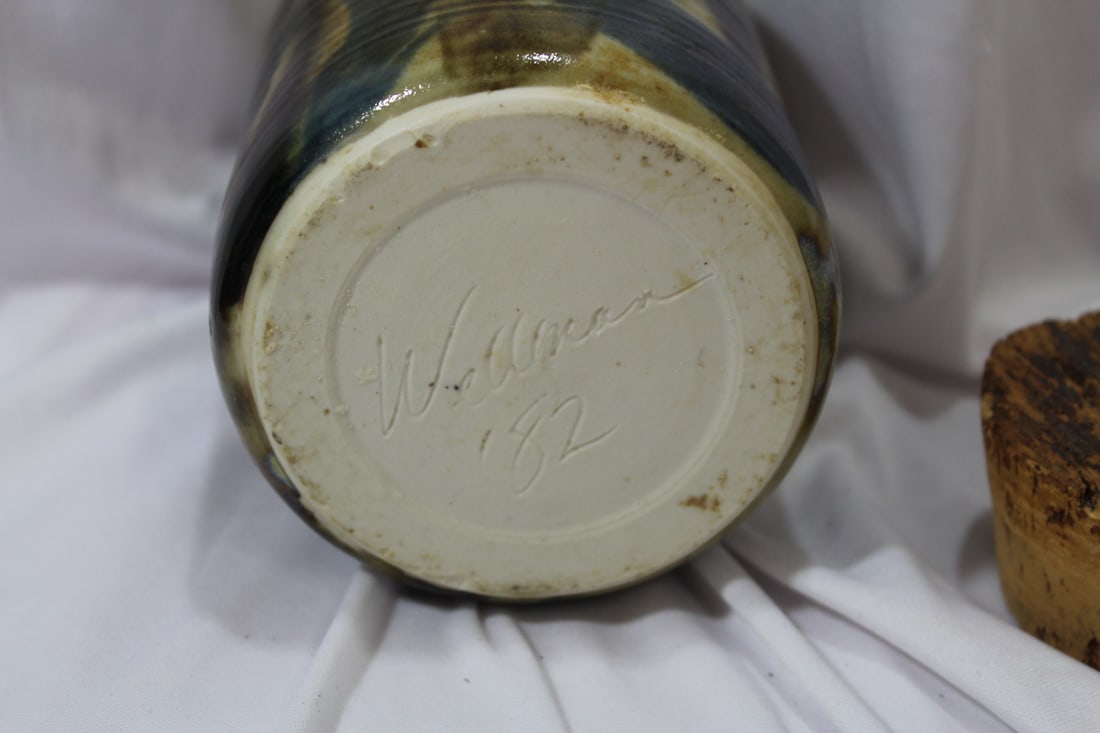 A Signed Wellman Pottery - 5