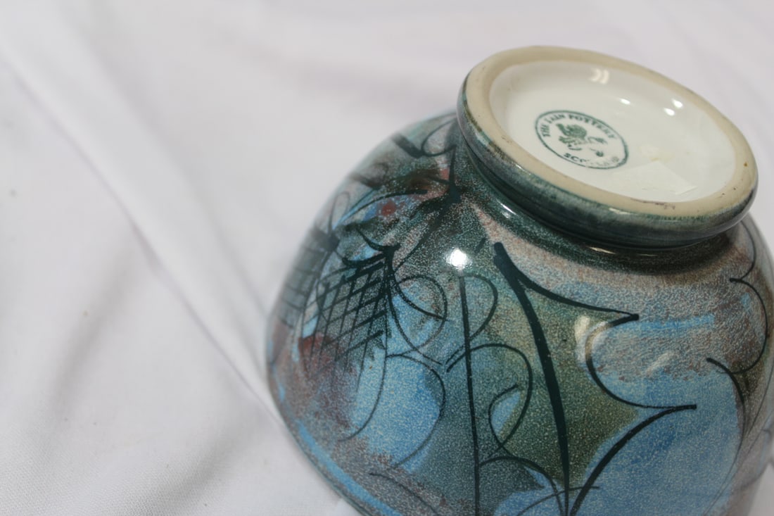 A Decorative Pottery Bowl - 5