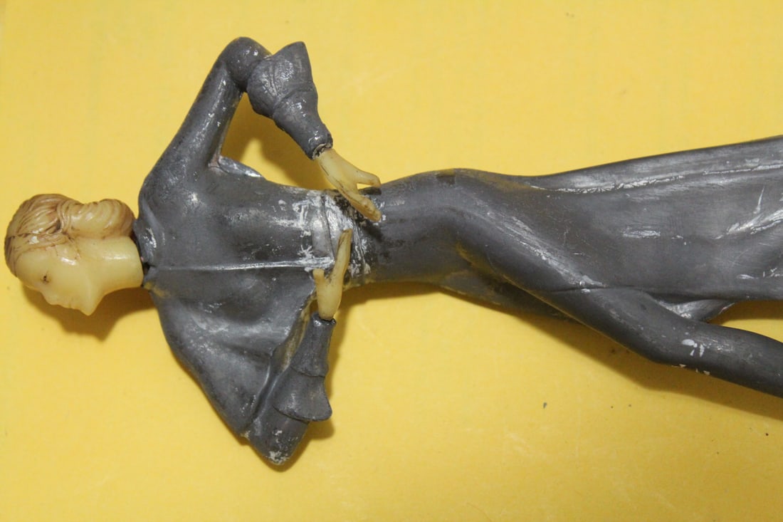 An Art Deco Metal and Plastic Lady - 4