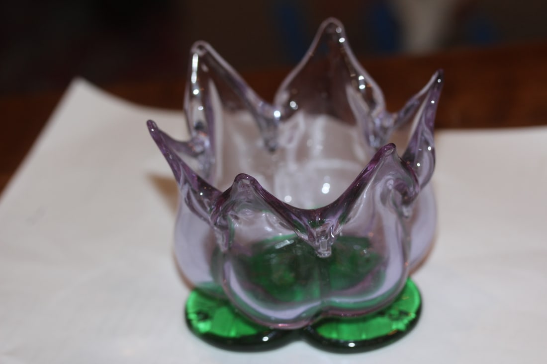 Art Glass Lotus Bowl - 3