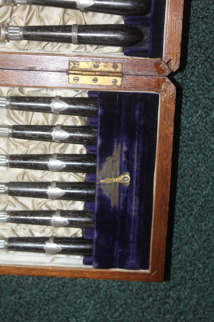 Set of 24 Utensils - 8