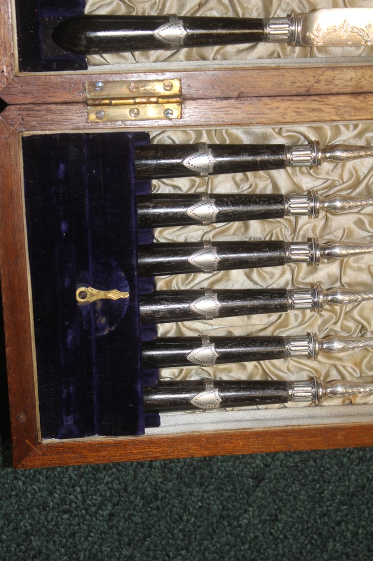 Set of 24 Utensils - 9