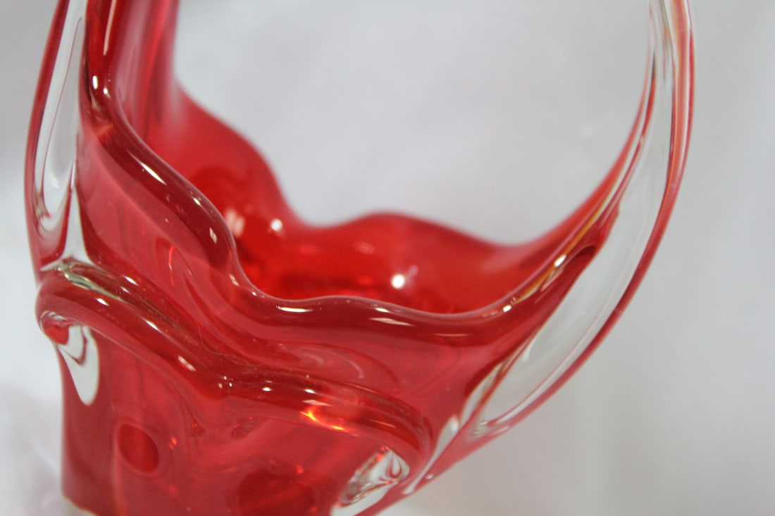 An Artglass Basket - 2