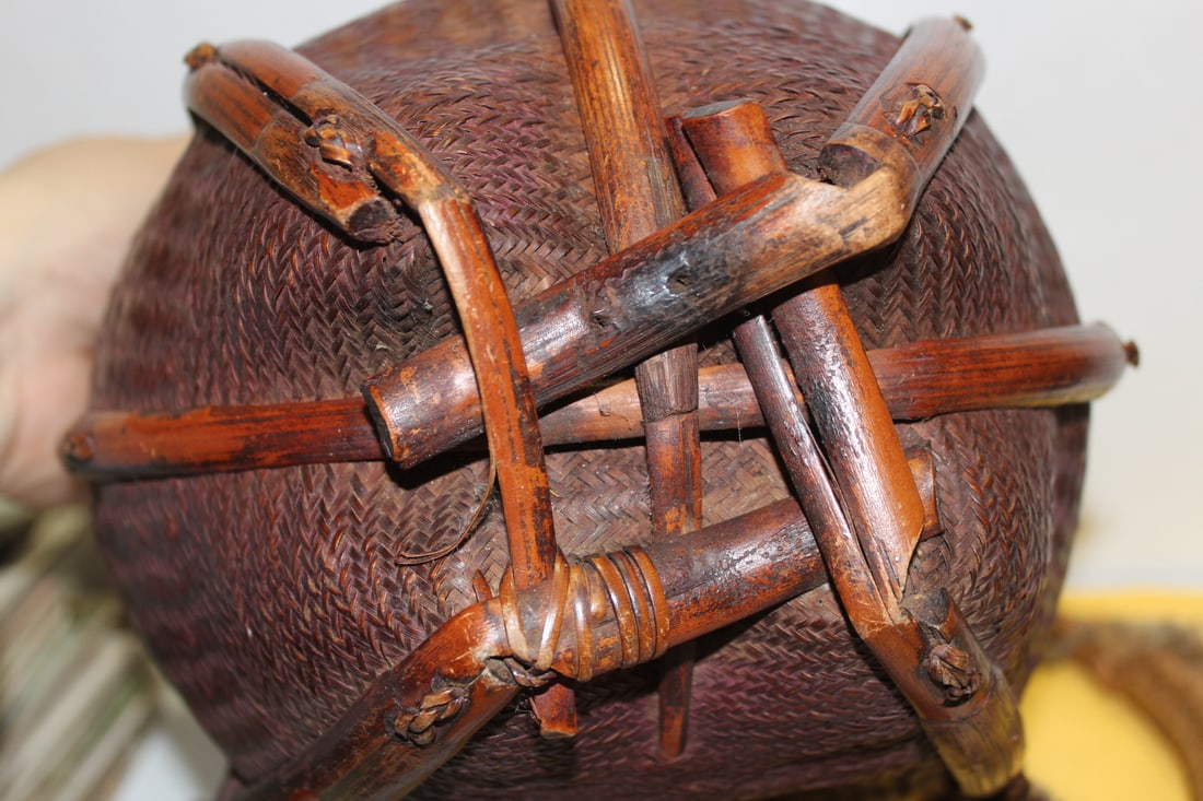 An Antique/Vintage Chinese Bamboo Rice Holder - 3