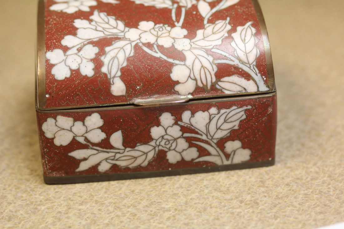 Antique Chinese Cloisonne Dome Box - 6