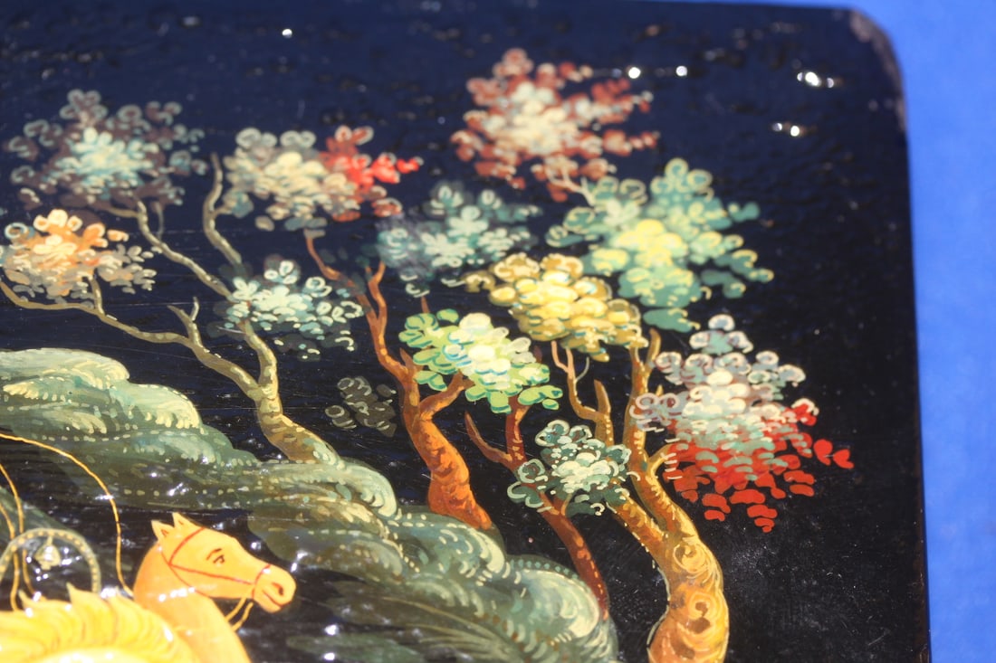 A Signed Hand Painted Russian Lacquer Box - 3