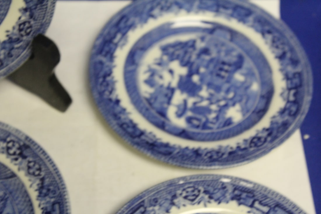 Set of 5 Willow Venton Ware - 5