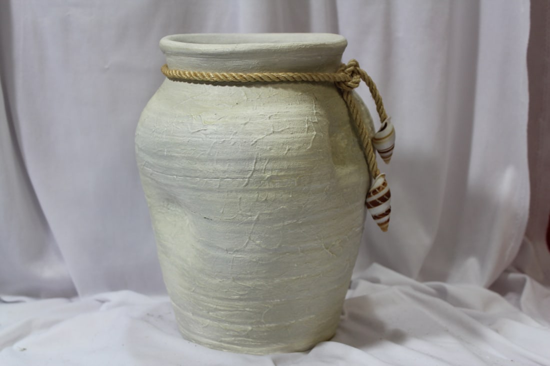 A Large Decorative Vase: 10" tall