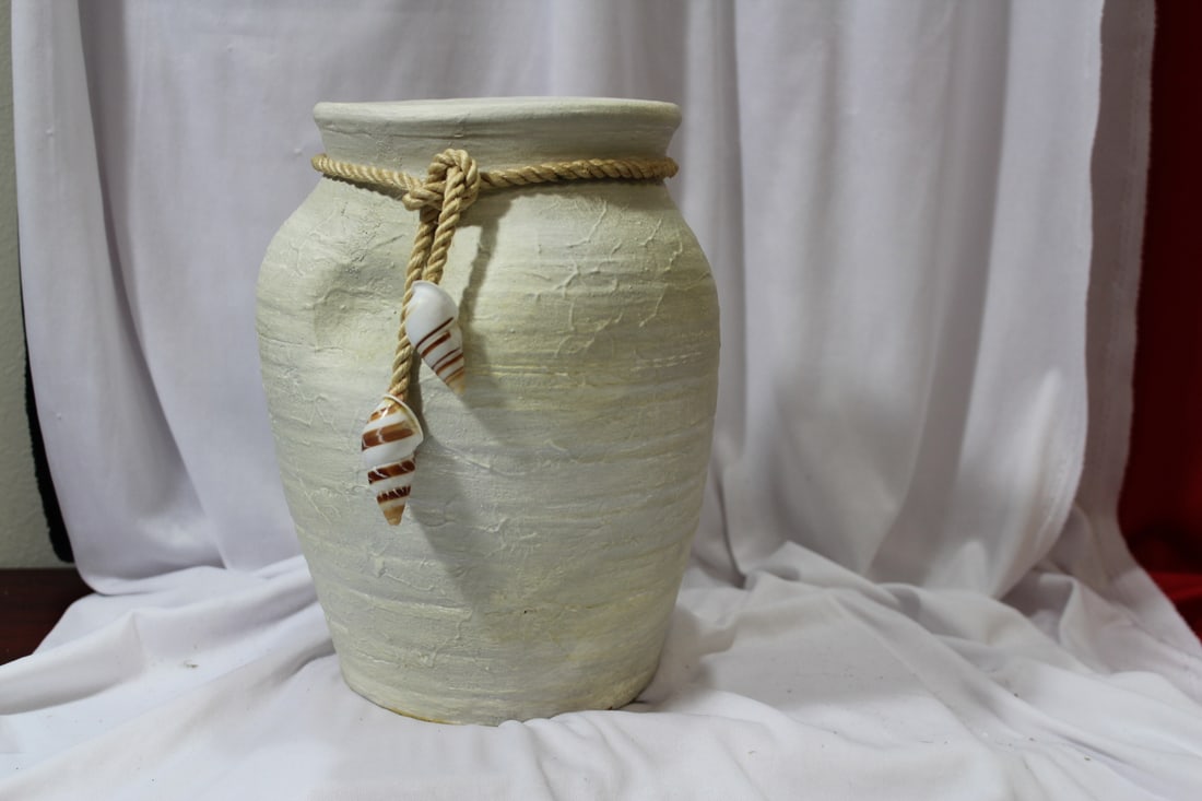 A Large Decorative Vase - 2