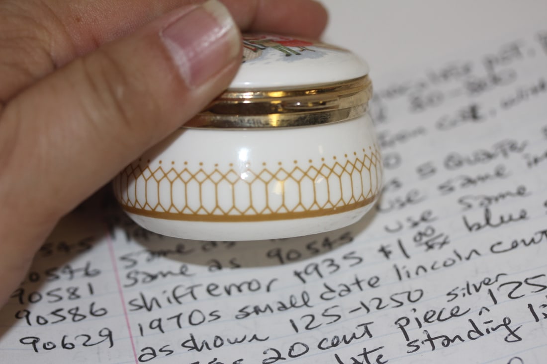 Ashford Christmas Theme Trinket Box - 3