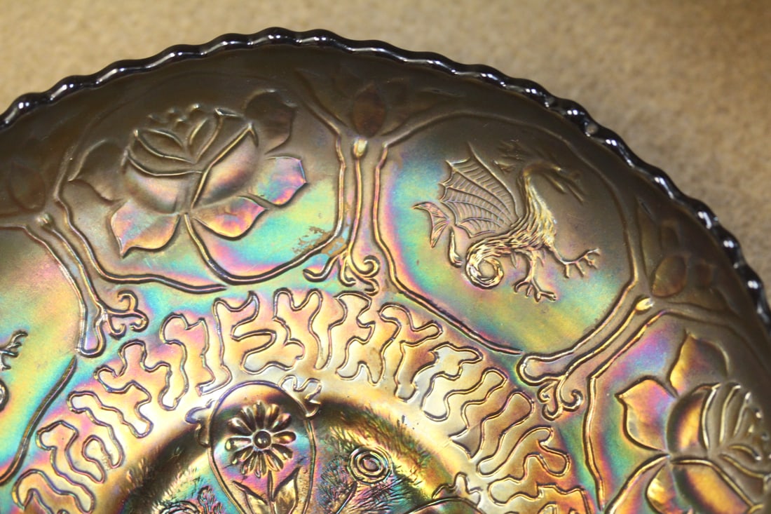 Carnival glass bowl - 4