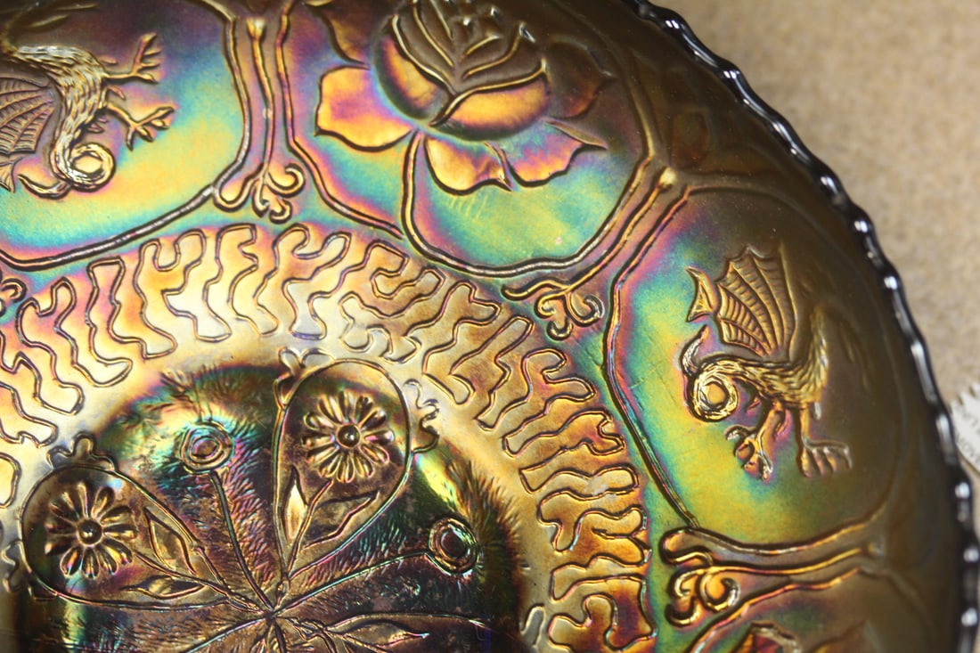 Carnival glass bowl - 6