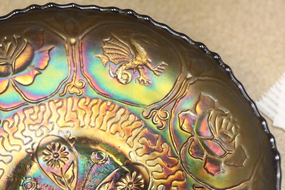 Carnival glass bowl - 7