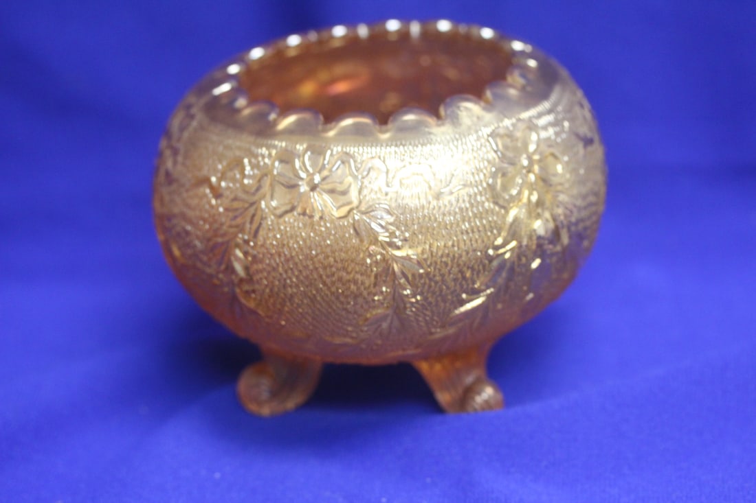 A Footed Carnival Glass Bowl - 3